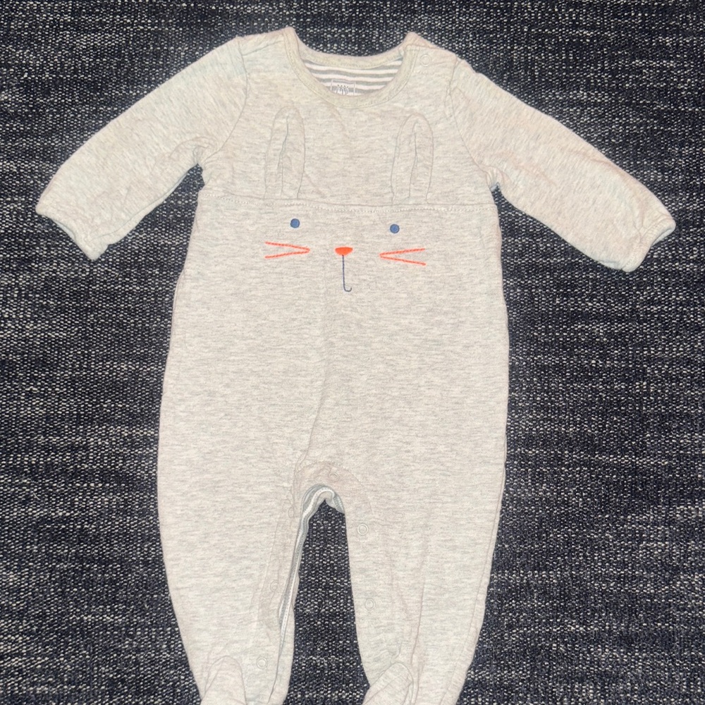 GAP Gray Bunny Face Kids Footie